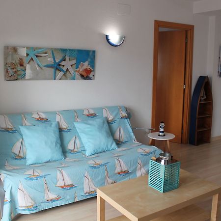 Port Canigo Apartments روساس المظهر الخارجي الصورة